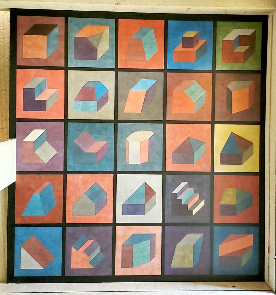 Wall Drawing #601, Forms Derived from a Cube (25 Variations) by Sol LeWitt at the Des Moines Art Center.