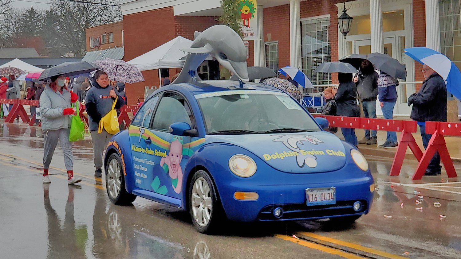 Dolphin Swim Club car.