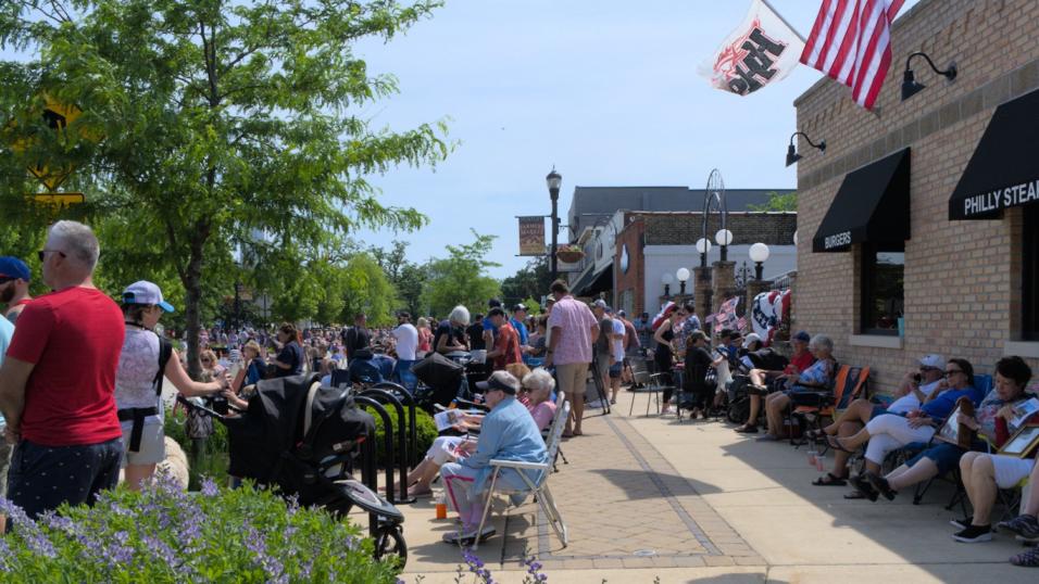Over 100 Photos Huntley Memorial Day Parade & Ceremony • Out & About In McHenry Life Magazine