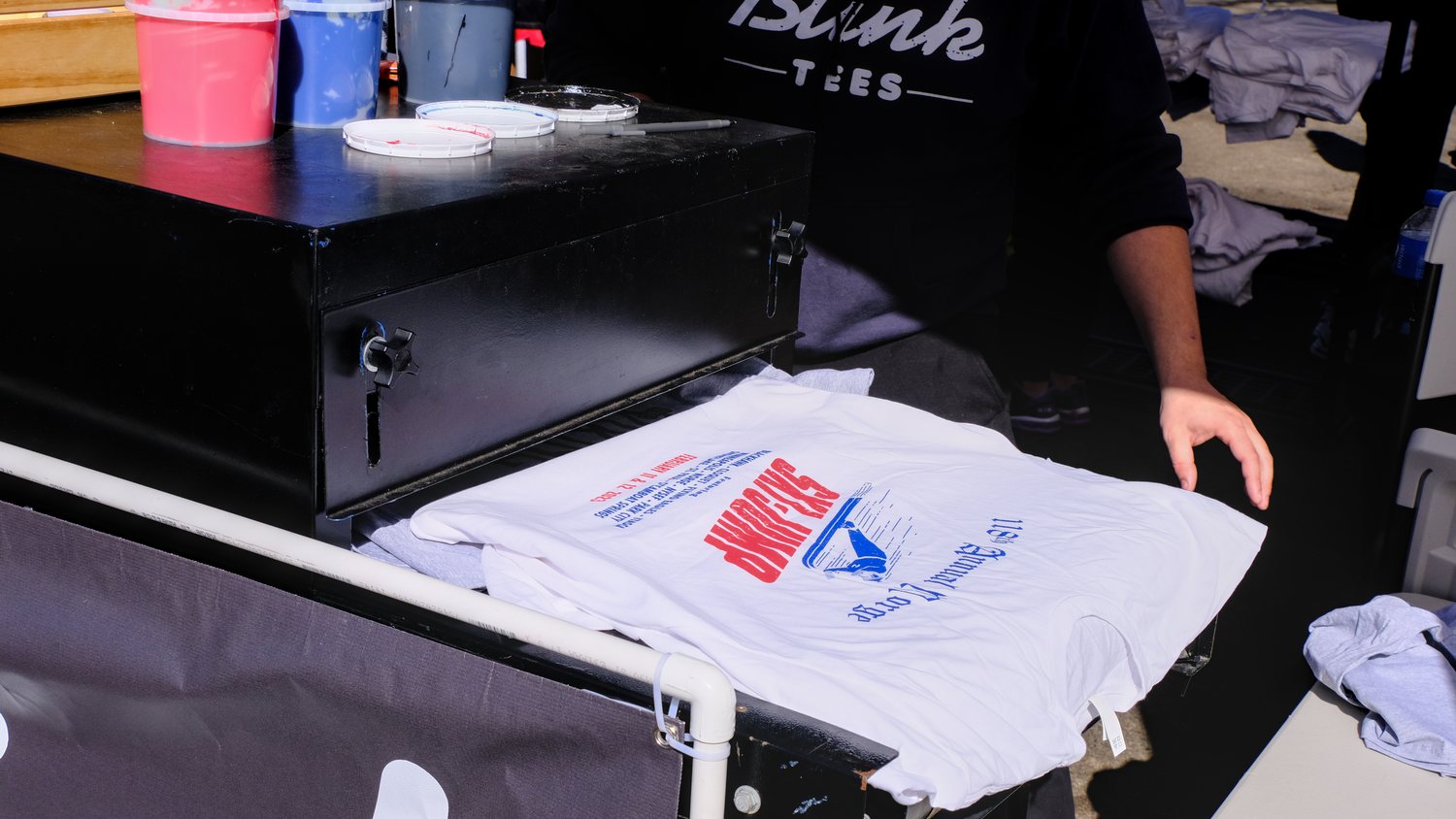 Blink Tees printing T-shirts at the 118th Annual Norge Ski Club Winter Tournament.