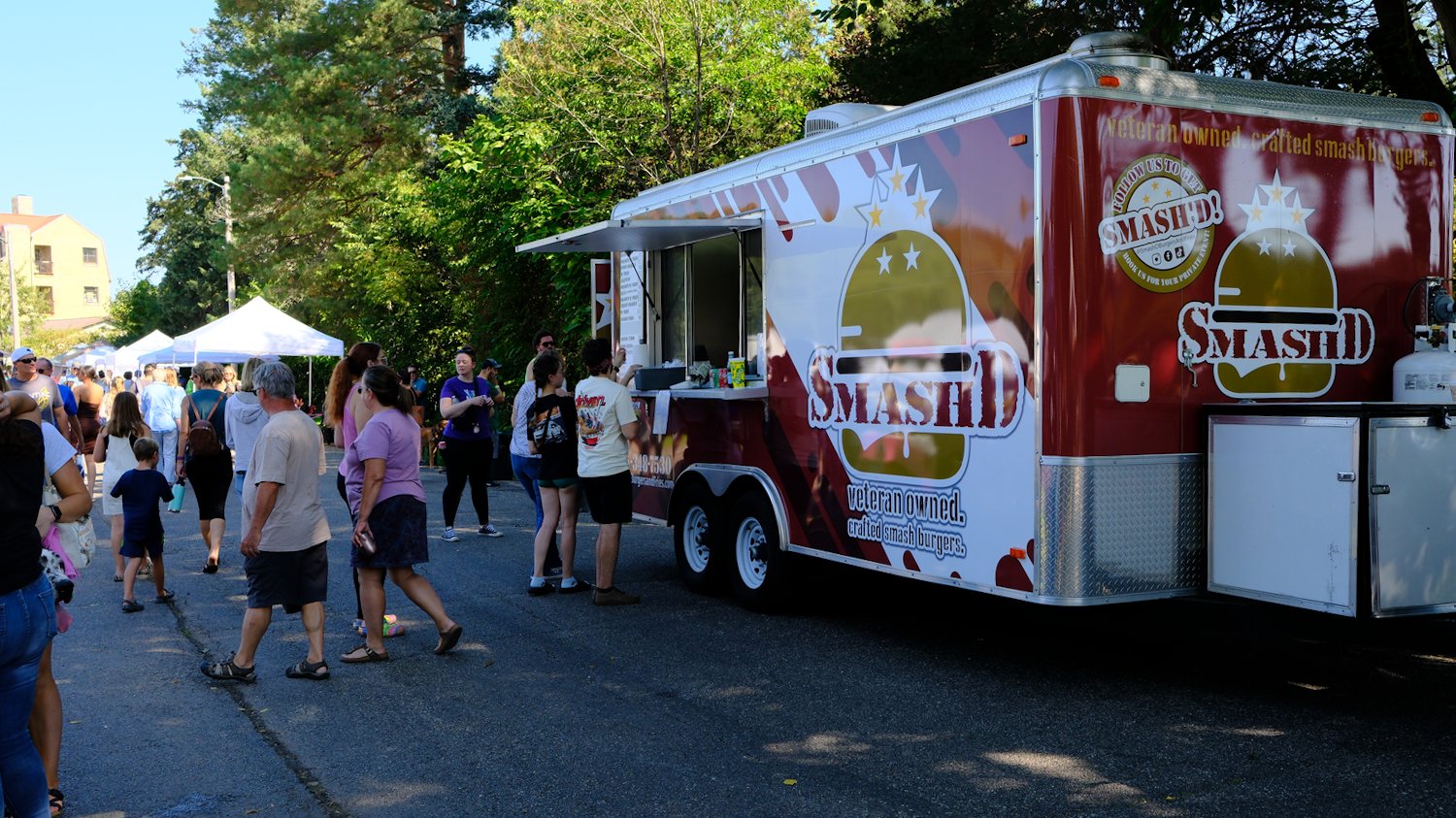 Smash'D food truck at the farmers market.